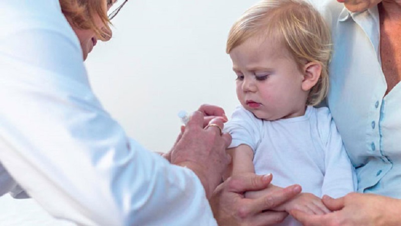 راه های کاهش درد بعد از تزریق واکسن