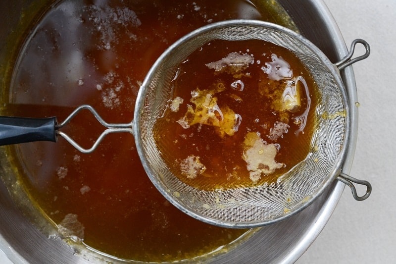 صاف کردن عسل