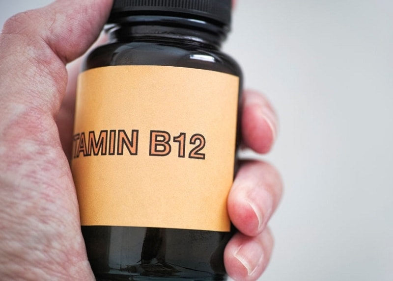 علائم کمبود ویتامین B۱۲