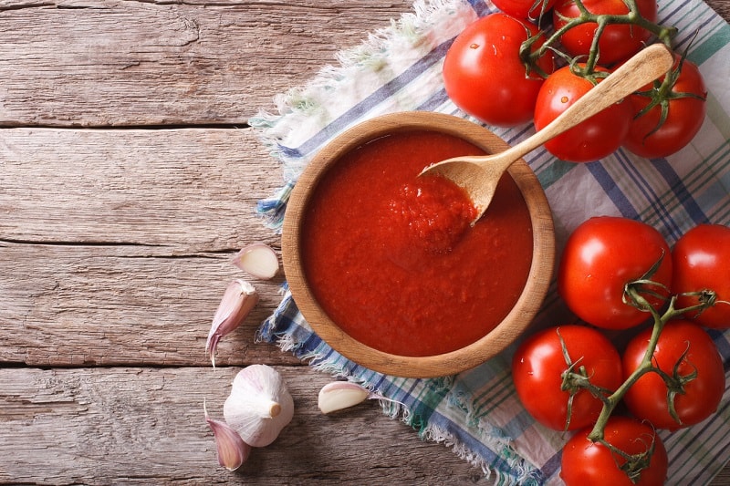 رب گوجه فرنگی در خام گیاه خواری