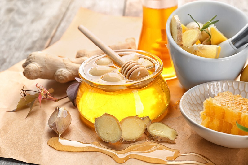  درمان سرفه با عسل